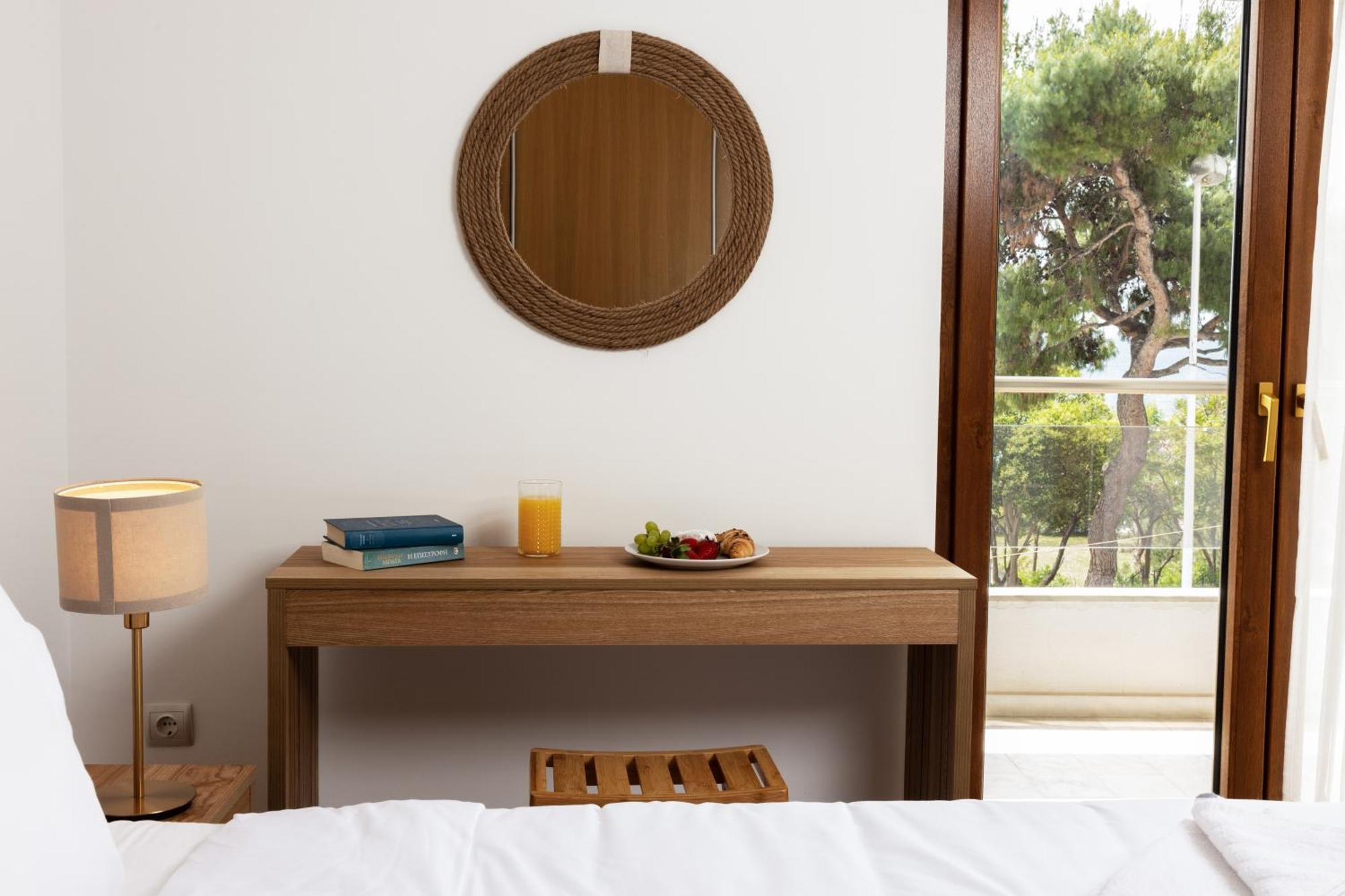 Champagne Sea View Apartment By Binobi! Tesalonika Bagian luar foto